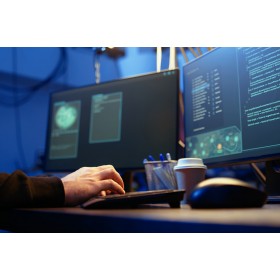 Выбор межсетевого экрана для корпоративной сети: защищаем бизнес от современных атак Выбор межсетевого экрана для корпоративной сети: защищаем бизнес от современных атак