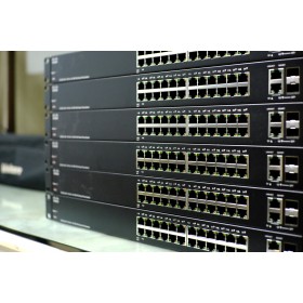 PoE для бизнеса: свобода подключения и экономия ресурсов